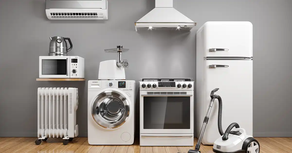 How do epoxy polyester powder coatings prevent appliance fading